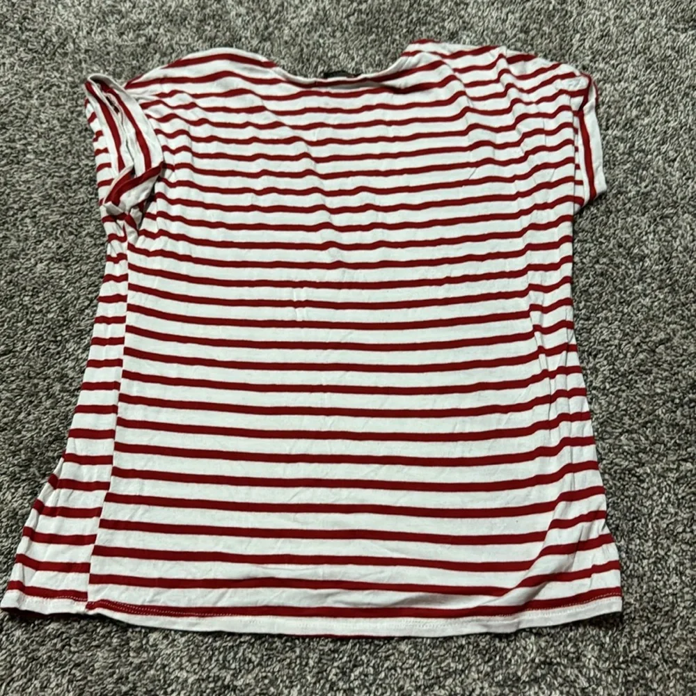 basic tee - Picture 2 of 3